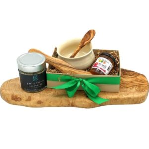 Charcuterie Gift Box. 

Lovingly packed with Olive Wood Rustic Cheese Board, Dip Bowl, Olive Wood Butter Spreader, Olive Wood Spoon, Mini Spicy Red Pepper Jelly, Garlic Lovers Spread/Dip Mix.